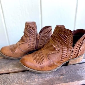 Camel ankle boots